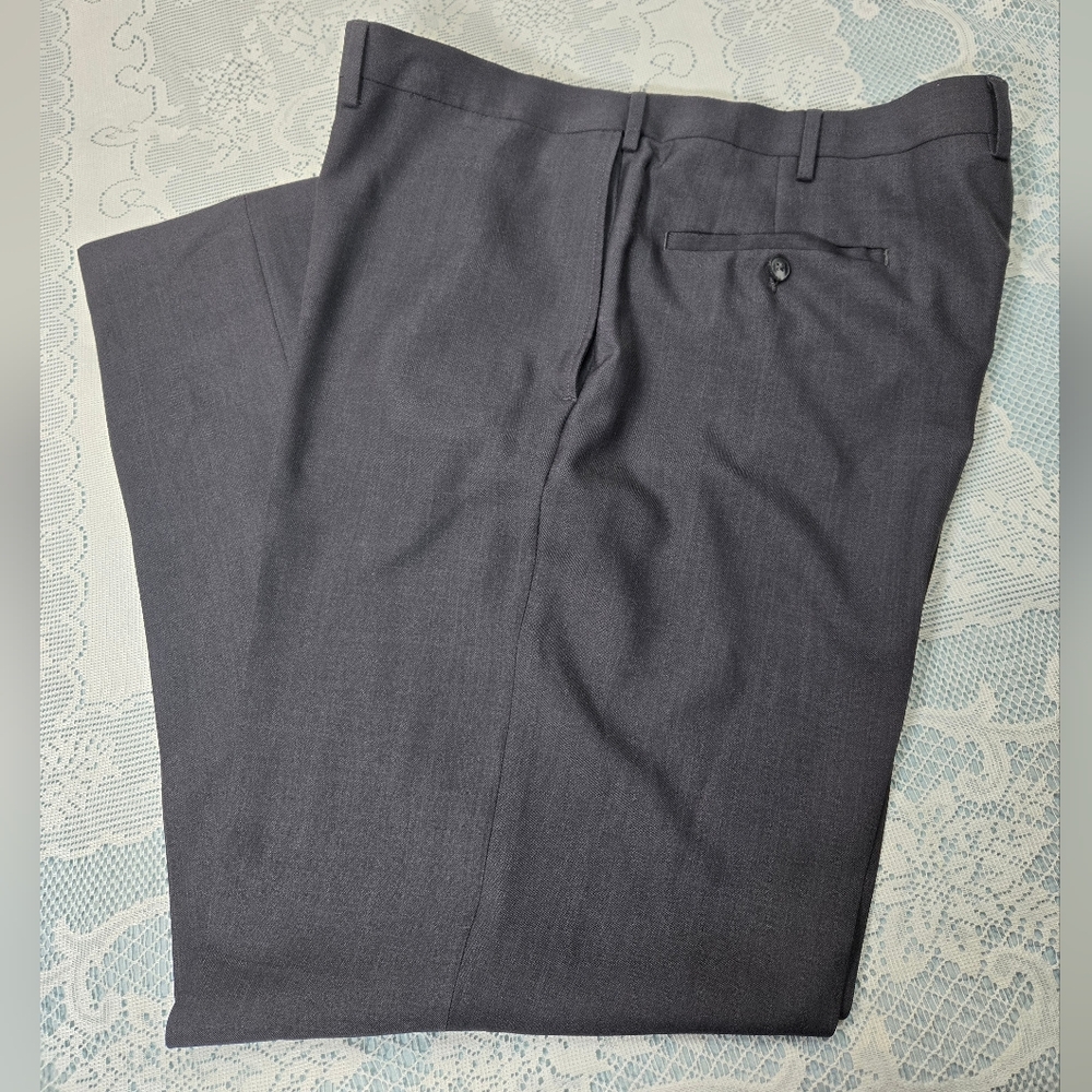 Haggar Dark Gray Flat Front Men's Dress Pants Sz 40/30